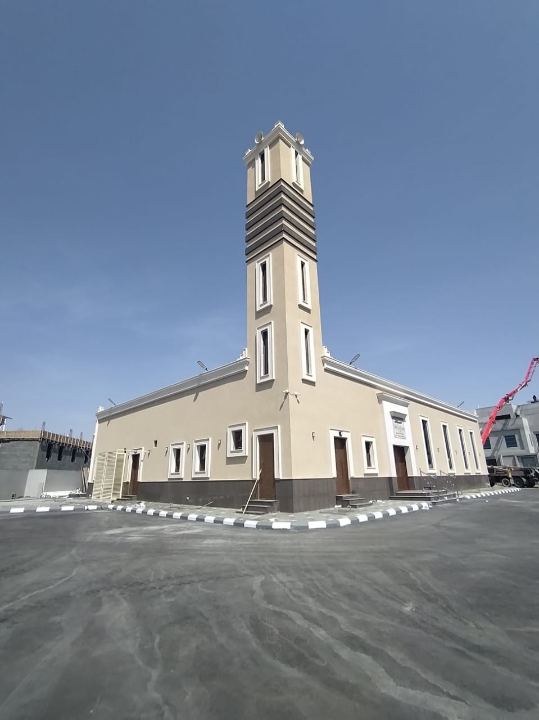 مبانٍ تجارية وحكومية ومساجد