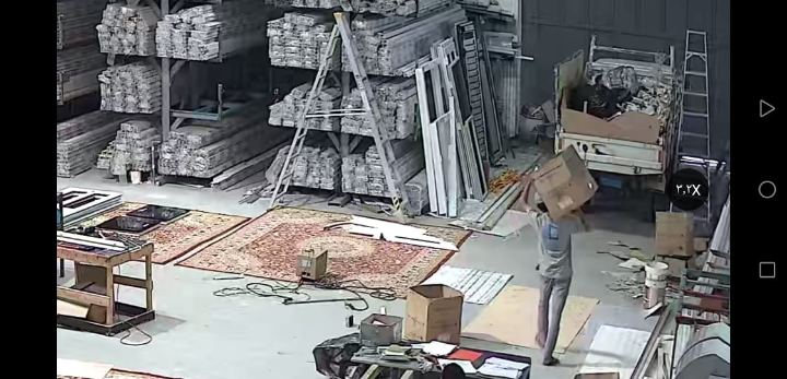 المصنع وخطوط الإنتاج